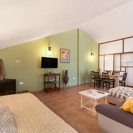 La Casa De Abona * La Sabinita