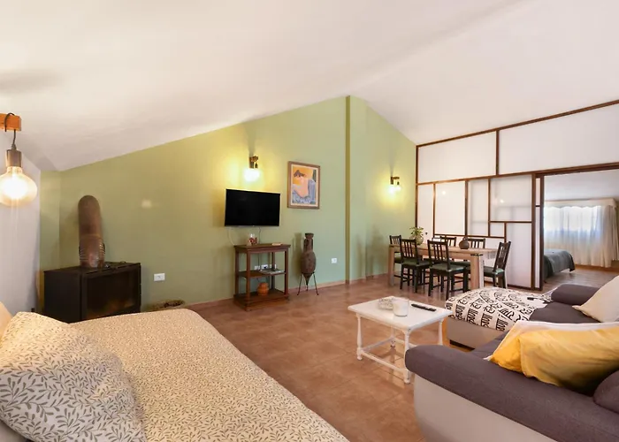 La Casa De Abona * La Sabinita